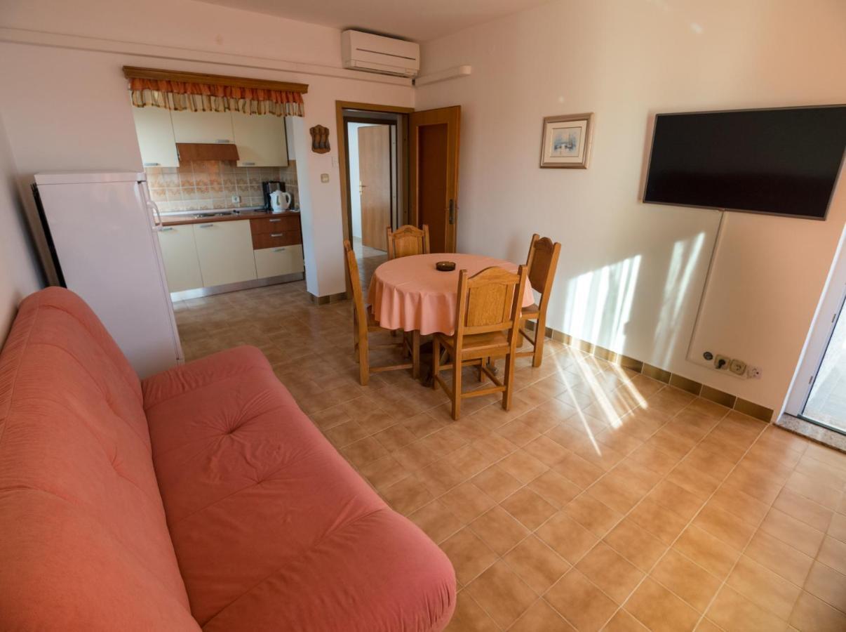 Apartments Anita 1 Barbat na Rabu エクステリア 写真